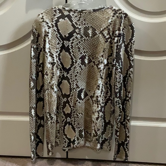 Michael Kors Tops - 🌷MICHAEL KORS  BLOUSE SIZE MEDIUM